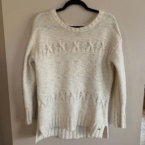 thick cable knit American eagle sweater size small